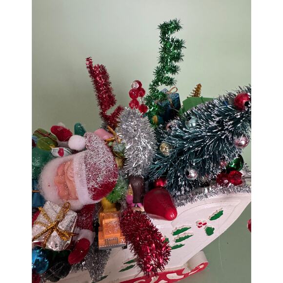 Vintage-Style Handmade Christmas Santa Sleigh Assemblage – Bottle Brush Tree - Picture 5 of 10